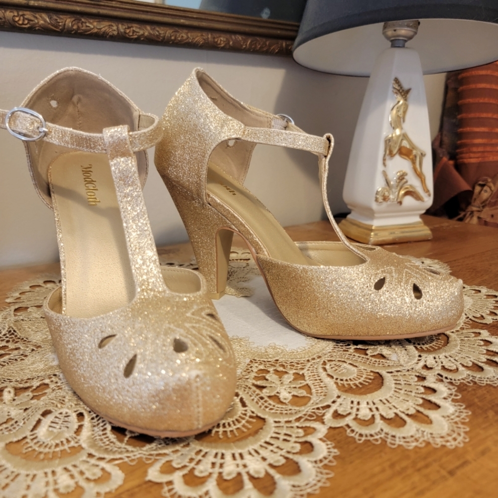 ModCloth Gold Glitter T-Strap Heels